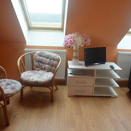 Rodinne Ubytovani - Family Accommodation Kobylice Екстер'єр фото
