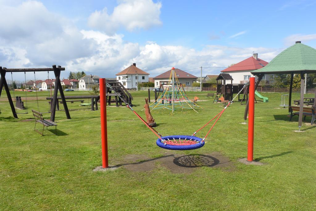 Rodinne Ubytovani - Family Accommodation Kobylice Екстер'єр фото